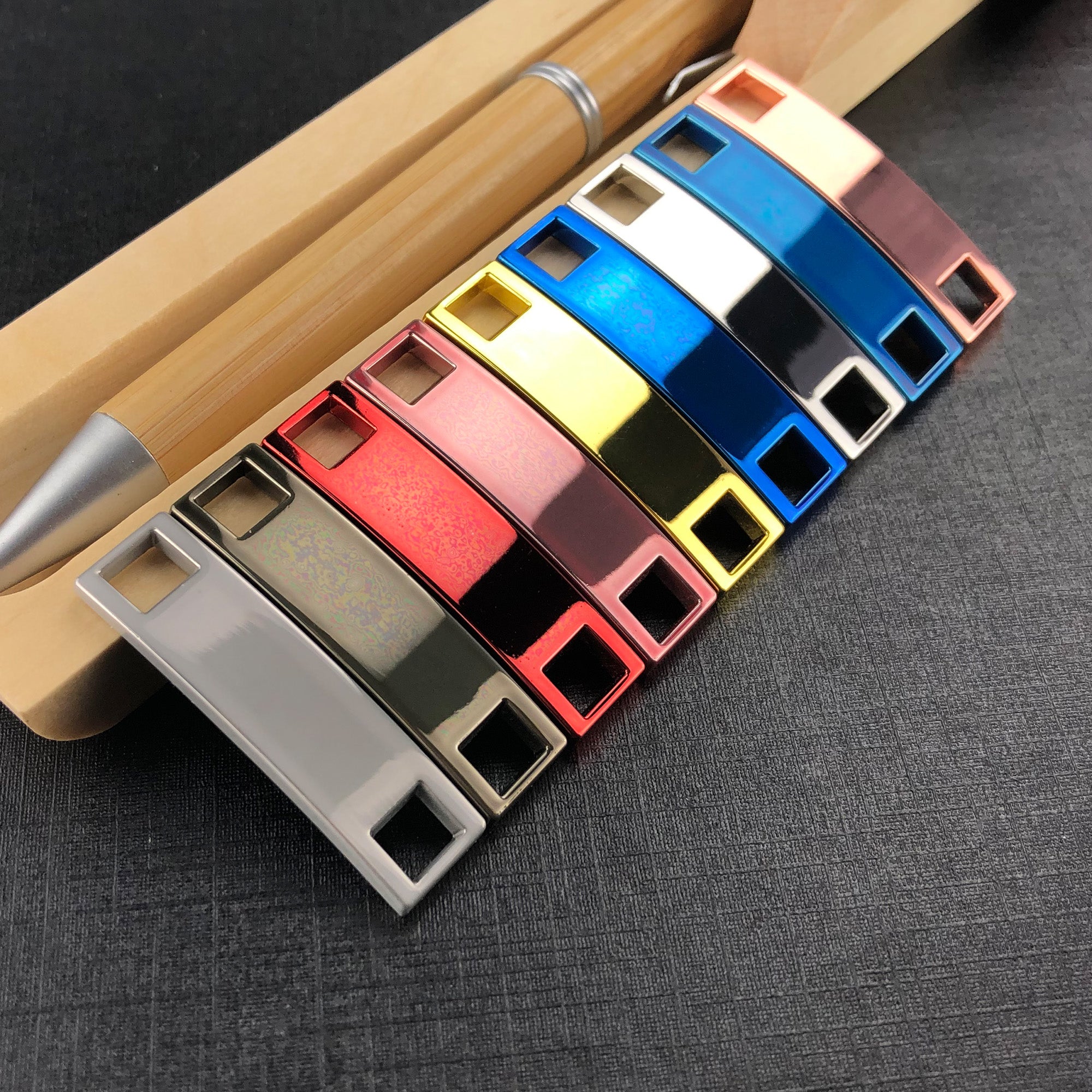 Luxury Shoelace Charms - Simply Merchandise