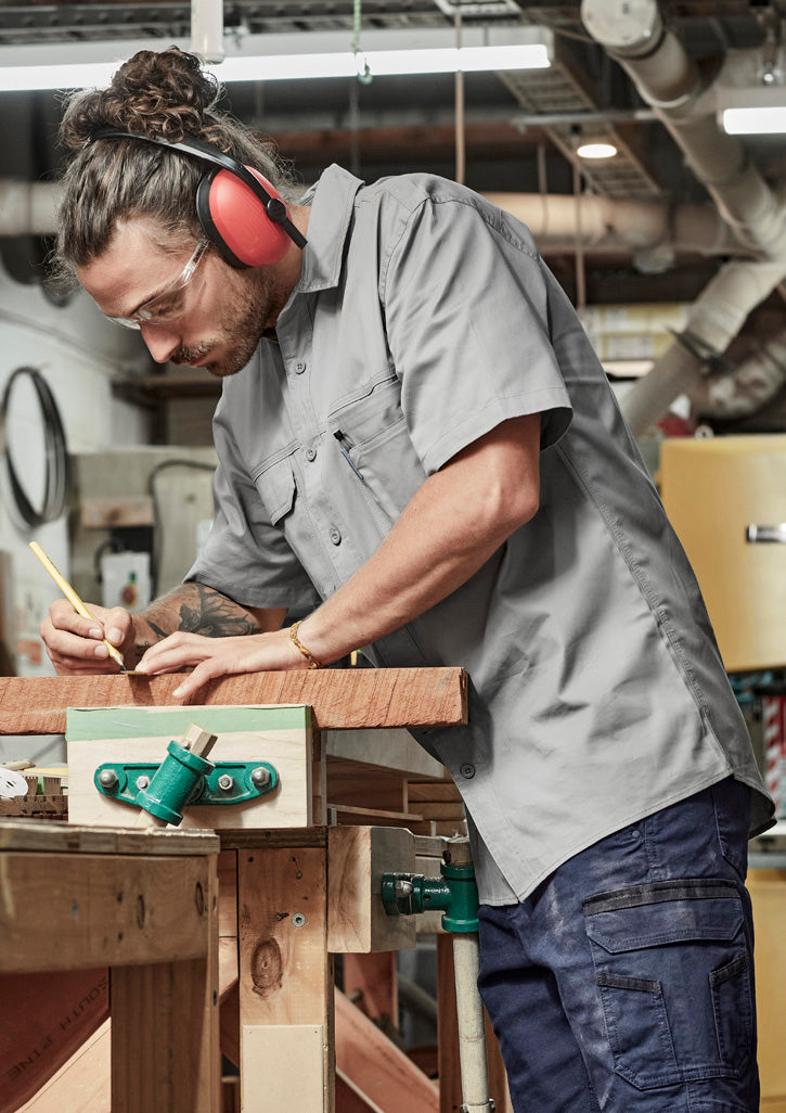 Mens Lightweight Tradie Short Sleeve Shirt with custom branded logo - Simply Merchandise